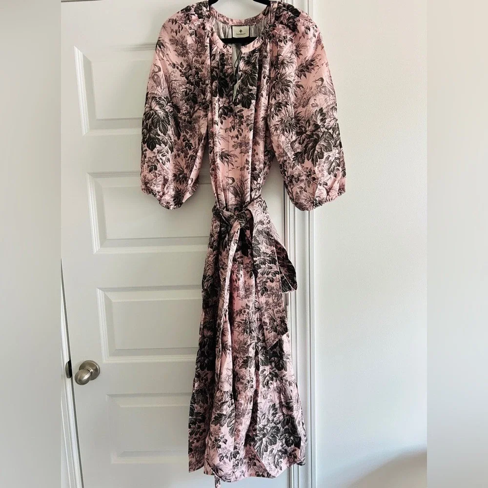 Tuckernuck Pressed Powder Toile Lyles Dress Pink Gray Puff Sleeve Tiered NWT M - Picture 8 of 10